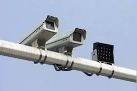 遵守交规、安全驾驶，再多摄像头也不怕！不过图片