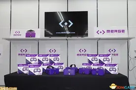 轻松惬意 手机专用VR眼镜MergeVRGoggles日本开卖图片