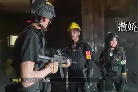 前方高能！乐华七子Justin突然尬舞，程潇一脸嫌弃，范丞丞快管管视频封面