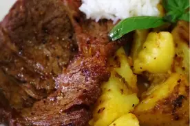 煎牛扒--鲜嫩多汁的小窍门的做法步骤图片