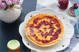 覆盆子乳酪派图片