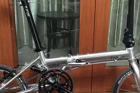 喜欢这一抹银色：风行 16寸（349轮组）18速折叠车图片