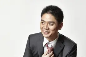 2015年中国十大经济年度人物｜刘强东：老刘的初心和雄心图片