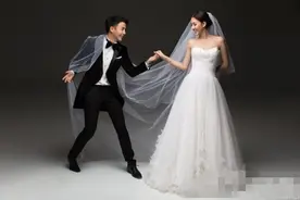 弦子晒婚纱照霸道求婚李茂 相恋2年于1月21日办婚宴图片