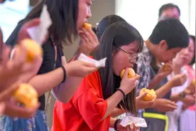 如果长期吃桃子，对身体健康有什么影响呢？看完涨知识了视频封面