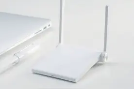 强信号迷你身材 小米智能路由器仅售78图片