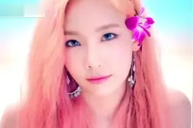 韩女团少女时代海边度假劲歌热舞，听见旋律就能哼出来，都是回忆