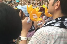 [BigBang][分享]160731 霓虹十周年演唱会最后集结！蜀黍饭手持四盏皇冠灯亮了！图片