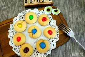 可爱的彩豆玛格丽特饼干图片