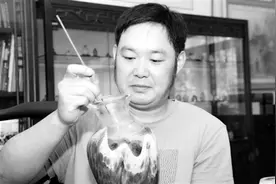 国家级非遗琉彩瓶18个月完成制作图片