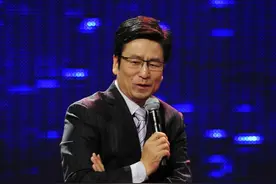 白岩松自称打架高手:没打过架的不是真男人图片