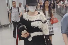 郑爽刘诗诗杨幂 机场街拍凹造型哪家强图片