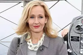 罗琳将不再续写哈利波特故事 电影总票房达78亿美元图片