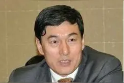 “爱心天使”捐款百万，老公却拖欠巨额工资不还图片