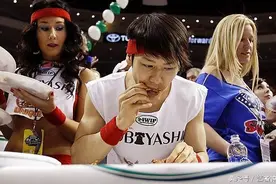 最近这么多大胃王狂吃不止，他们是怎么做到的？图片