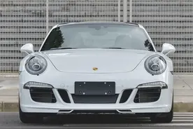 章子怡最爱竟是保时捷911： “快”是硬通货图片