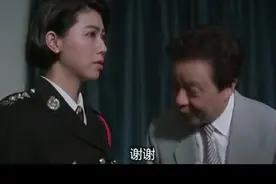 上司就是这样一级推一级，最后卖命的倒是成龙视频封面