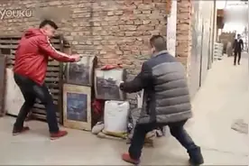 恶作剧：大哥；别杀我，路人吓懵了！视频封面