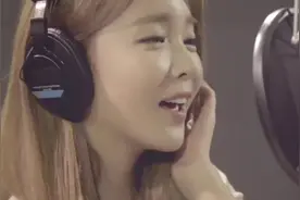 韩国美女一首《月亮代表我的心》不一样的感觉，一样的好听！图片