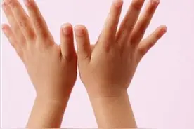 在相学上，手指短的人，财运事业运是什么样的？图片