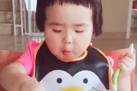 女版宋民国，看19个月大“小吃货”小蛮吃饭，我可以看一整天！图片
