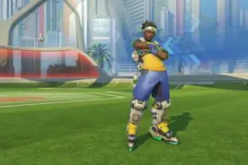 守望先锋足球大乱斗，炮台大锤76乱入！图片