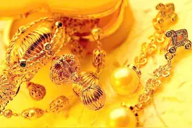 公公让我结婚当天去租黄金首饰，无语了。图片