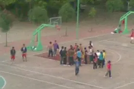 “野球场”上不要欺人太甚     退一步海阔天空！图片