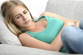 大姨妈期间的睡姿也有讲究！特殊时期更要注意睡眠图片