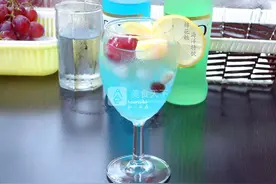 做一杯棉花糖海洋特饮，让这个夏天更清凉！图片