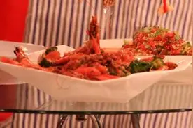 鲜虾文蛤魔芋煲图片