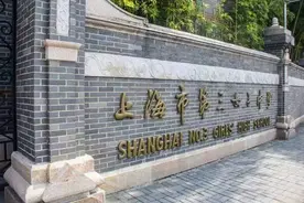 你会把孩子送到没有男生的女子学校吗？图片