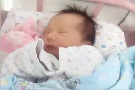 顺产8斤大胖小子，两个月过去了，当时的情景还历历在目图片