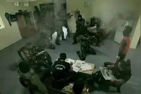 特种兵训练干净利索，最喜欢小庄犀利的眼神图片