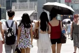 [致敬]烈日下物业人的“烤”验......图片