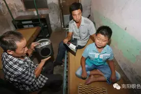 南阳10岁盲童   歌声温暖千万人图片