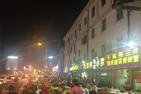 原来随州最古老的夜市街在这——繁华闹市里的棉纺夜市图片