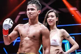 播求高徒来中国也受美女追捧，一龙二战播求为中华男儿争光图片