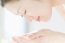 巧用白醋做护肤，3招轻松告别斑点脸蛋图片