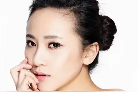 明星解惠清清新裸妆写真图片图片