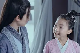 当年说小晴雪丑的看看诛仙青云志里王源的小师姐，啪啪打脸！图片