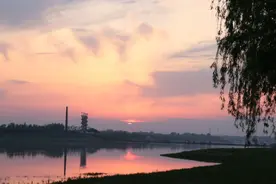没了“红棚子”的月亮岛更加清爽秀丽了！自拍的过来~图片