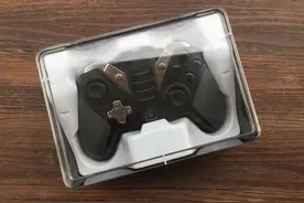 这把手柄带给你不同的游戏体验——盖世小鸡G4s图片