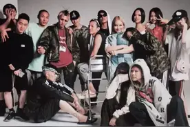 GD一回韩国，就忙着和朋友聚会！你开心就好...图片