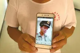 天津爆炸牺牲消防员再孕母亲：因大儿选在建军节剖腹产图片