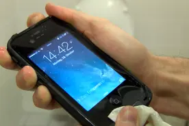 碰上手机意外浸水，看完就知道应该如何处理图片