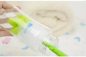 为了宝宝健康，请走出清洗奶瓶的误区！图片