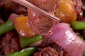 在家自制大盘鸡技能 get 美食视频封面
