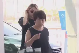 CL李彩琳因体型发福引热议感受下动态的欧尼你觉得胖的明显吗视频封面