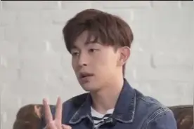 邓伦专访谈爱情，他的理想型原来是这样的